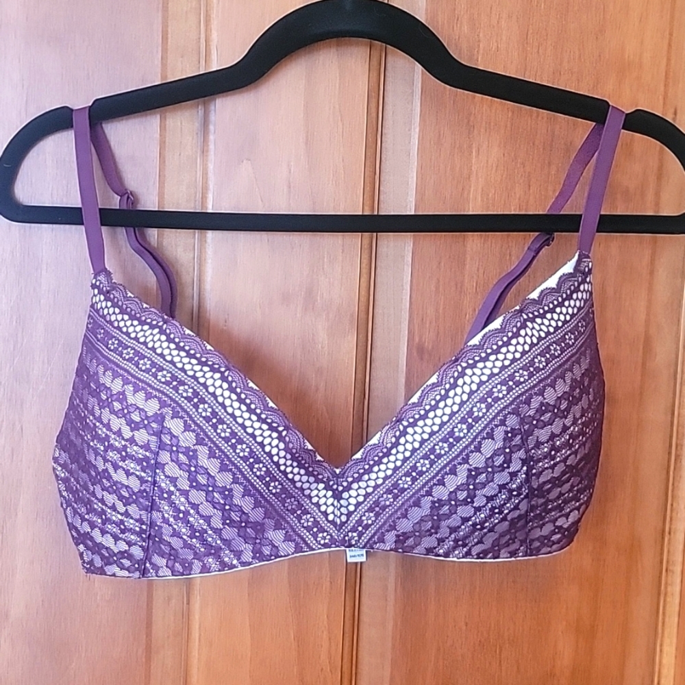Victoria's Secret Burgundy Lace Bra